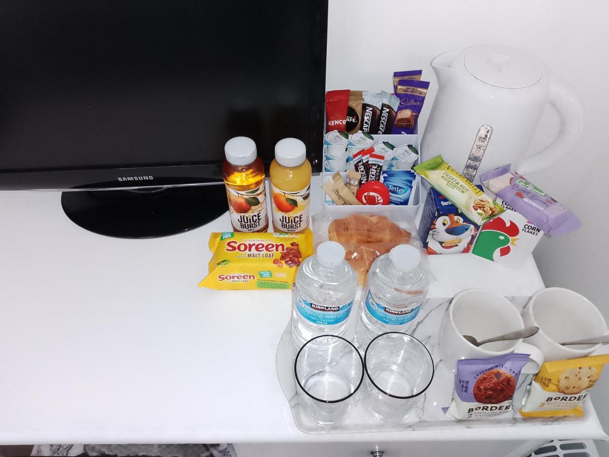 Bed And Breakfast Double Room Chester City Centre, Free Parking 외부 사진